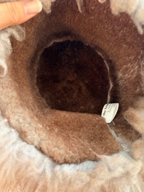 The Leather Works Womens Aspen Sheep Skin Pillbox Hat Size  display picture 1